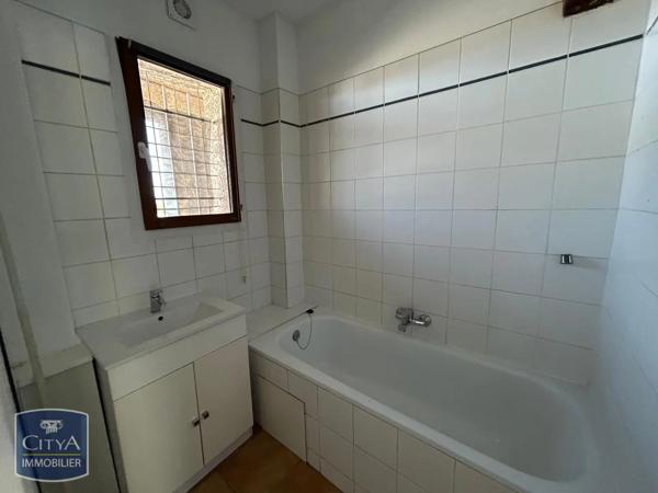 Appartement à louer 1 pièce 26.15m² Châteauneuf-les-Martigues (13220)