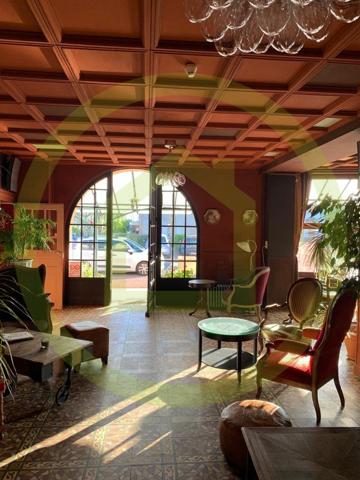 Café - Hotel - Restaurant à SAINT JULIEN DE JONZY (71110)