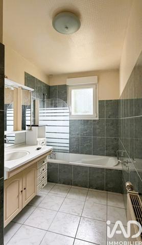 Maison à vendre 4 pièces 78 m² Pont-Sainte-Marie