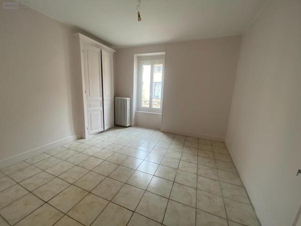 Appartement à louer à Salornay-sur-Guye en Saône-et-Loire (71250), ref :