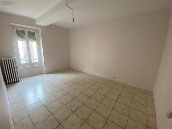 Appartement à louer à Salornay-sur-Guye en Saône-et-Loire (71250), ref :