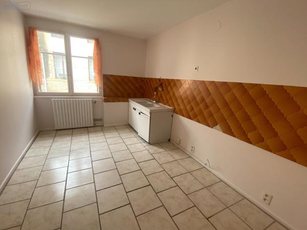 Appartement à louer à Salornay-sur-Guye en Saône-et-Loire (71250), ref :