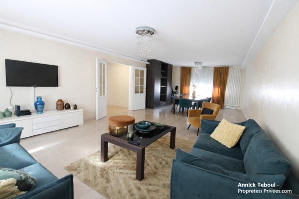 Villeurbanne Gratte-ciel - Parc du Centre, superbe appartement familial de 122m² avec balcon de 12m²