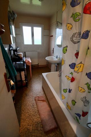 PAVILLON INDÉPENDANT SUR 3850 M2  DE TERRAIN , FORÊT GOBANAISE