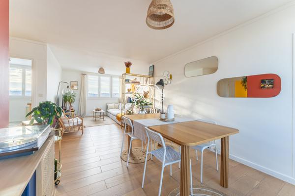 Spacieux T3 de 67 m² Traversant avec Vue Fourvière – Lyon 8ème