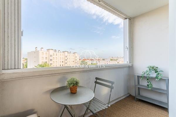 Spacieux T3 de 67 m² Traversant avec Vue Fourvière – Lyon 8ème