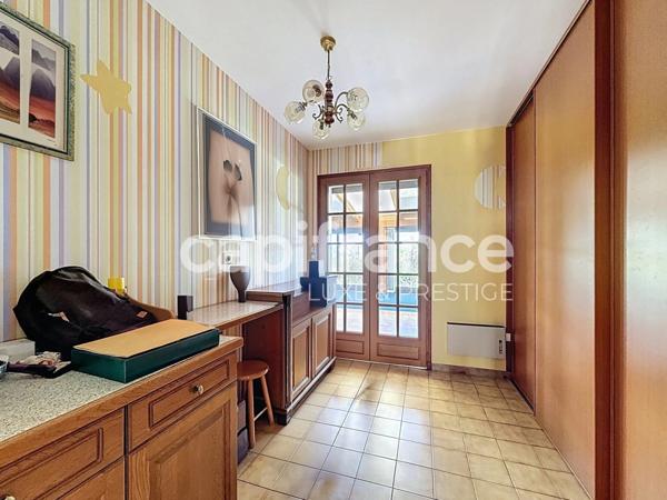 Maison 212 m2 à Fondettes proche du centre ville, 7 chambres