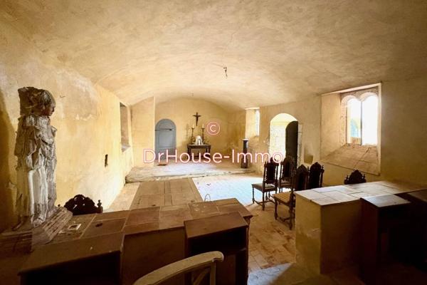 Château à vendre 22 pièces de 550 m²
