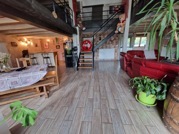 Propriete à vendre proche LURE (70) FERME T7 RENOVEE avec DEPENDANCES