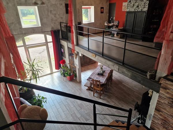 Propriete à vendre proche LURE (70) FERME T7 RENOVEE avec DEPENDANCES