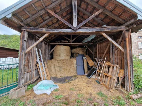 Propriete à vendre proche LURE (70) FERME T7 RENOVEE avec DEPENDANCES