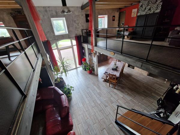 Propriete à vendre proche LURE (70) FERME T7 RENOVEE avec DEPENDANCES