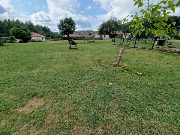 Propriete à vendre proche LURE (70) FERME T7 RENOVEE avec DEPENDANCES