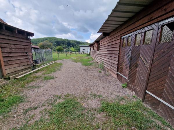 Propriete à vendre proche LURE (70) FERME T7 RENOVEE avec DEPENDANCES