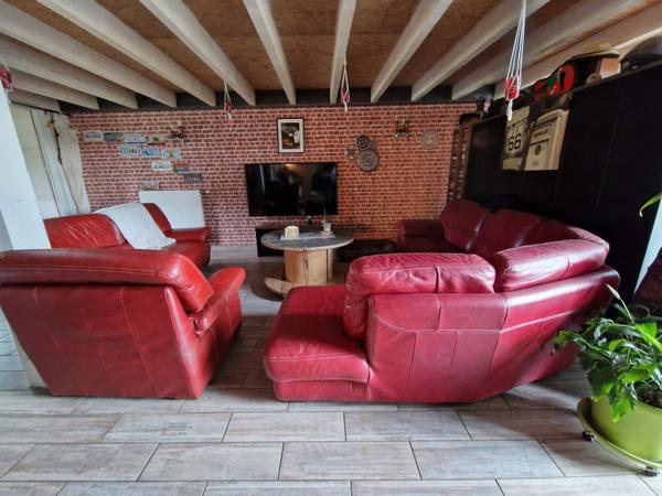 Propriete à vendre proche LURE (70) FERME T7 RENOVEE avec DEPENDANCES