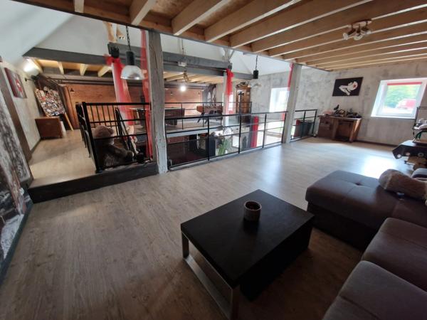 Propriete à vendre proche LURE (70) FERME T7 RENOVEE avec DEPENDANCES