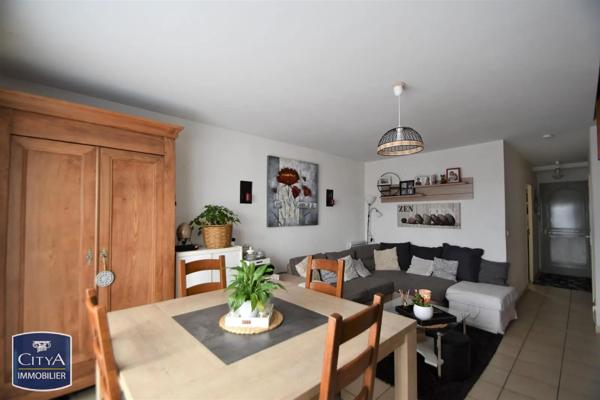 Appartement à louer 3 pièces 62.7m² Aiguillon (47190)