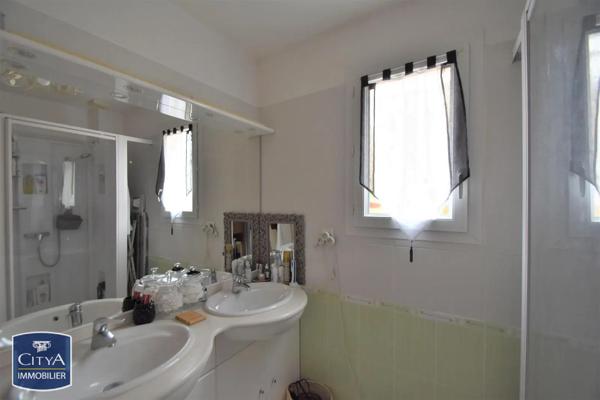 Appartement à louer 3 pièces 62.7m² Aiguillon (47190)
