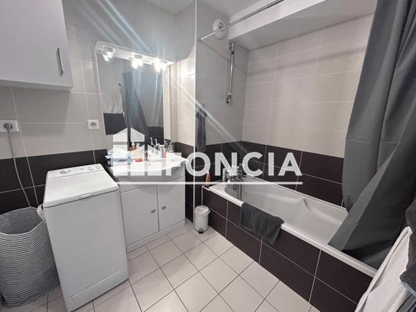 Location Appartement 3 pièces 70.73 m² - DURACHAI La Roche Sur Yon 85000