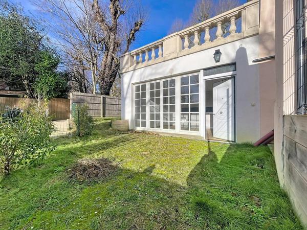 Appartement neuf avec jardin et parking – Vaucresson