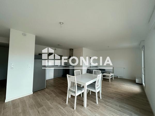 Location Appartement meublé 3 pièces 79.44 m² - 10 rue de la Simbrandière La Roche Sur Yon 85000