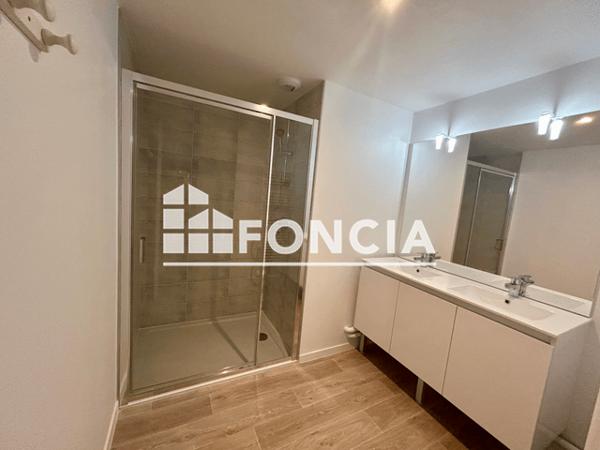 Location Appartement meublé 3 pièces 79.44 m² - 10 rue de la Simbrandière La Roche Sur Yon 85000