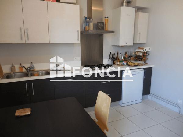 Location Appartement 4 pièces 107.7 m² - 33 RUE JULES LEGRAND Lorient 56100