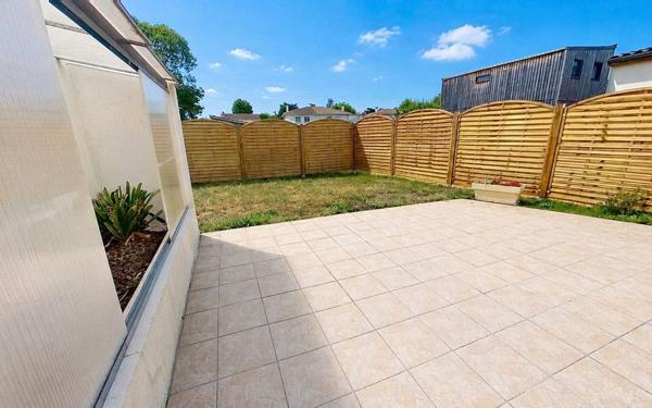 Maison à louer    3 pièces • 60 m2 Bègles