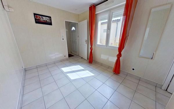 Maison à louer    3 pièces • 60 m2 Bègles