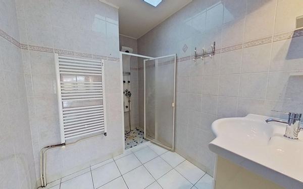 Maison à louer    3 pièces • 60 m2 Bègles