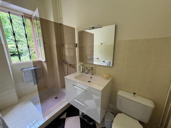 Propriete à vendre à Latronquière dans le Lot (46210), ref : 46030/PROP/531