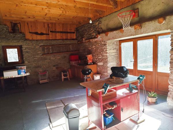 Bagnères-de-Luchon (31110) Maison et dépendances 640 m² proche Bagnères de Luchon