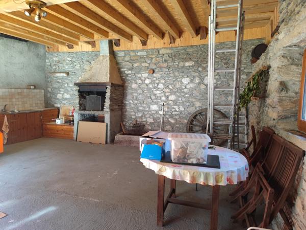 Bagnères-de-Luchon (31110) Maison et dépendances 640 m² proche Bagnères de Luchon