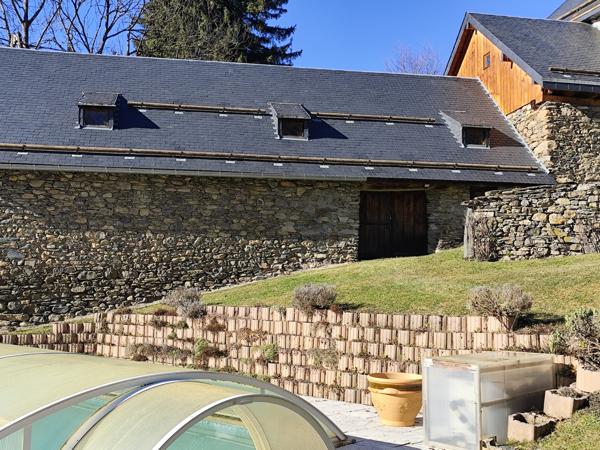 Bagnères-de-Luchon (31110) Maison et dépendances 640 m² proche Bagnères de Luchon