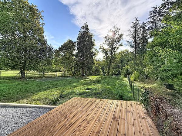 Charmante maison de ville à Barbaste - 3 pièces, 74 m², jardin, garage et terrasses