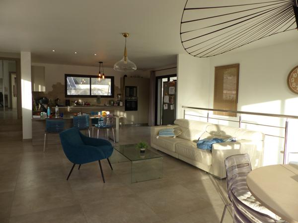 Ajaccio magnifique Villa contemporaine récente T5 avec vaste garage  Ajaccio (20000)