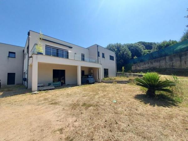 Ajaccio magnifique Villa contemporaine récente T5 avec vaste garage  Ajaccio (20000)