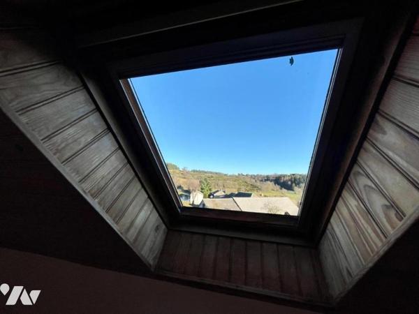 APPARTEMENT/MAISON DANS UN CORPS DE FERME RENOVE SECTEUR RIEUTORT DE RANDON