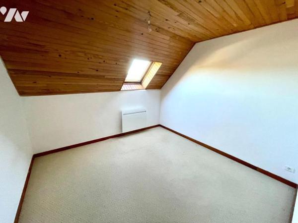 APPARTEMENT/MAISON DANS UN CORPS DE FERME RENOVE SECTEUR RIEUTORT DE RANDON