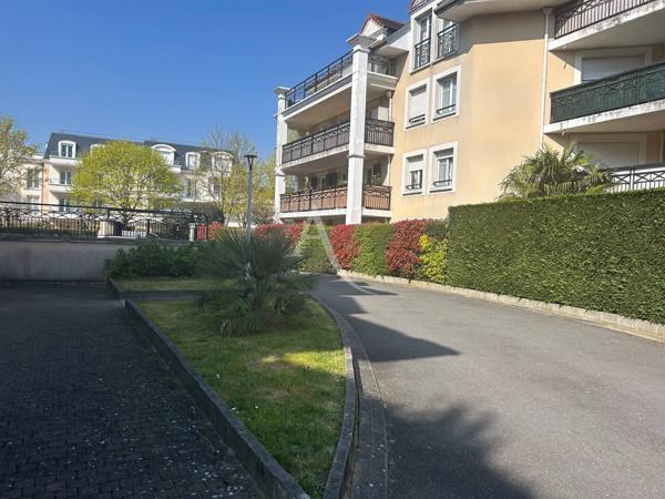 Appartement Emerainville 2 pièce(s) 45.3 m2