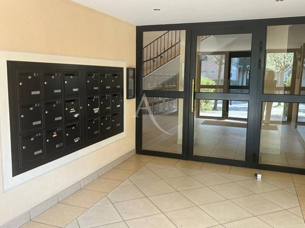 Appartement Emerainville 2 pièce(s) 45.3 m2