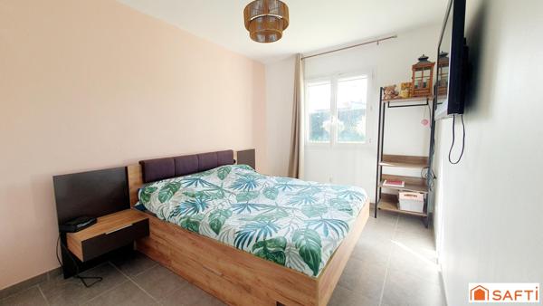 Maison plain-pied - 3 chambres - dépendance - jardin clôt