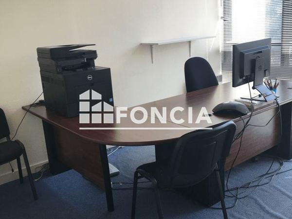 Local commercial 27 m² à Niort 79000 à vendre