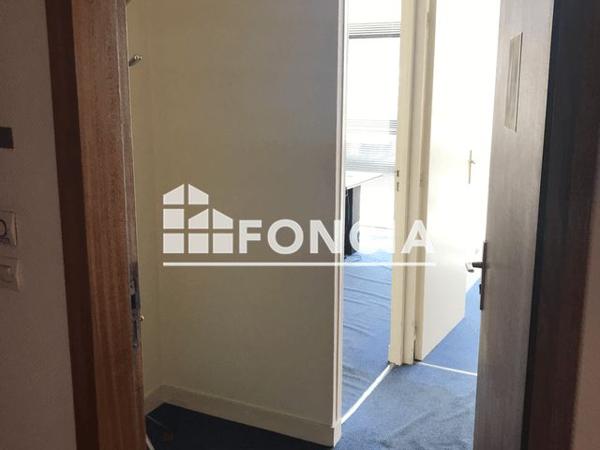 Local commercial 27 m² à Niort 79000 à vendre