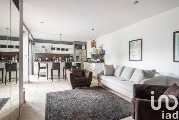 Maison 8 pièces de 303 m² à Corenc (38700)