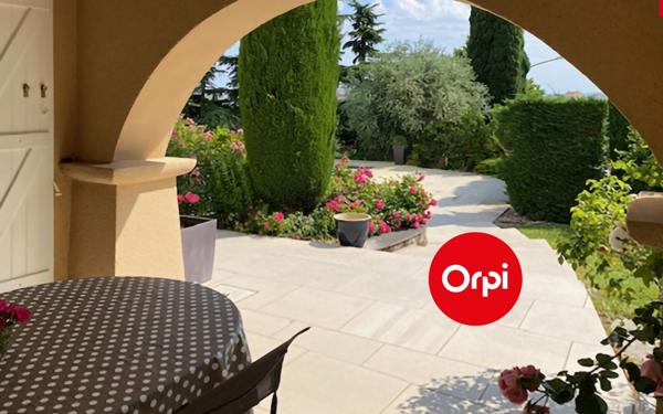 Maison à vendre    7 pièces • 284 m2 Saint-Priest