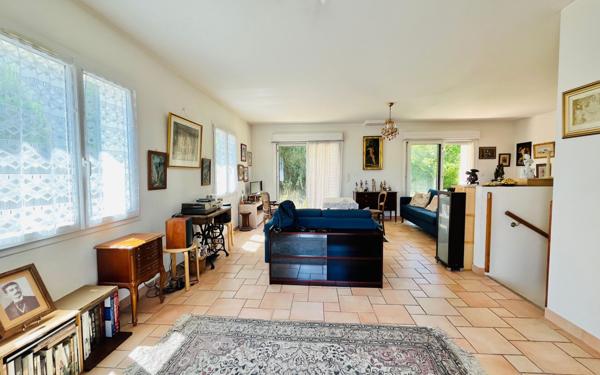 Maison à vendre    6 pièces •  Royan