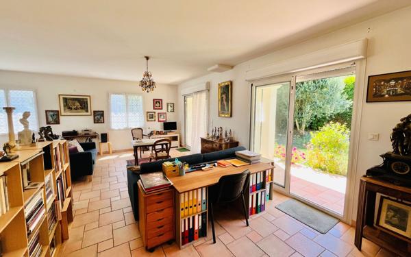 Maison à vendre    6 pièces •  Royan