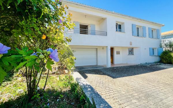 Maison à vendre    6 pièces •  Royan