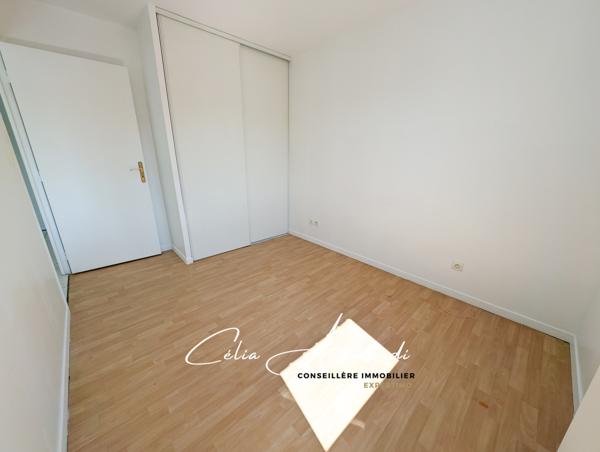 Montévrain (77144) F2 lumineux - dernier étage - Montévrain